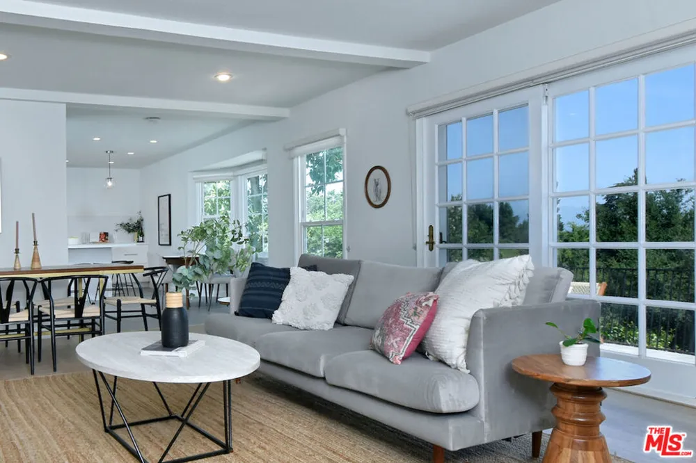 3753 Berry Drive Studio City, CA 91604