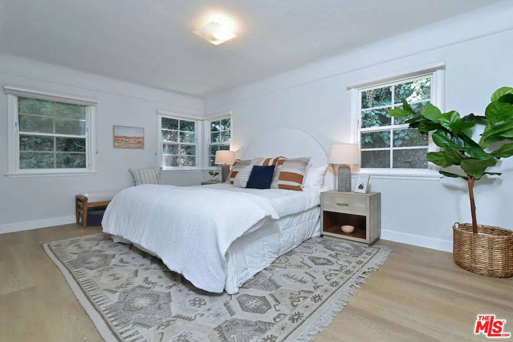 3753 Berry Drive Studio City, CA 91604