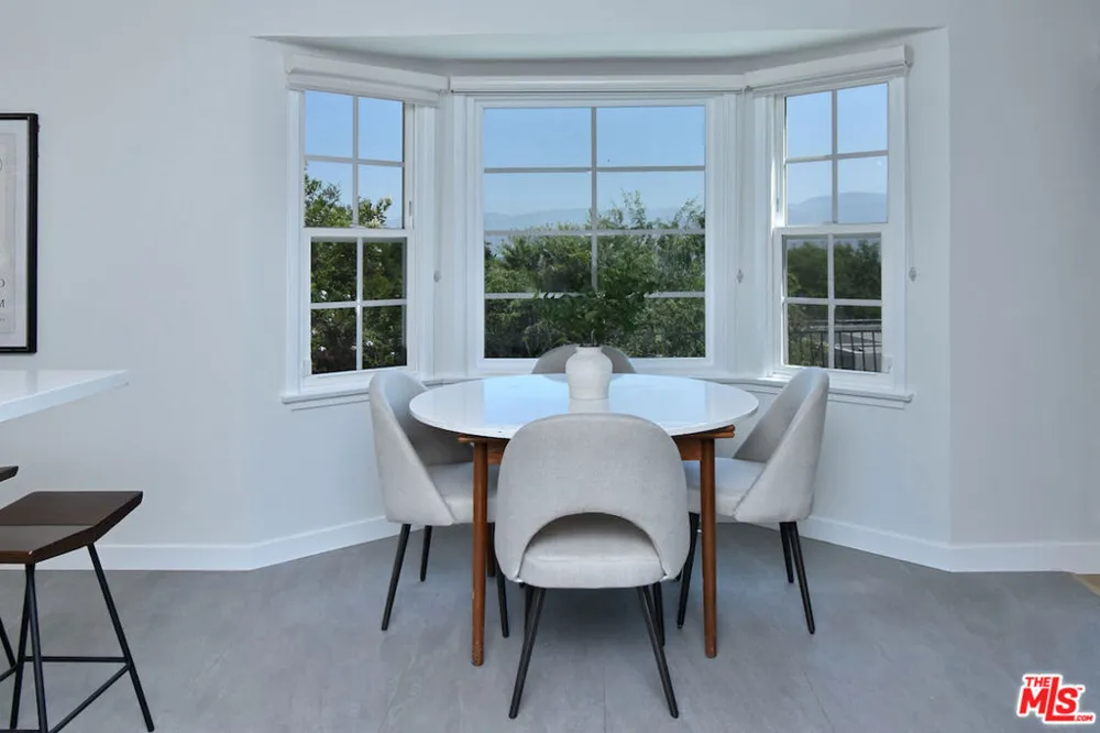 3753 Berry Drive Studio City, CA 91604