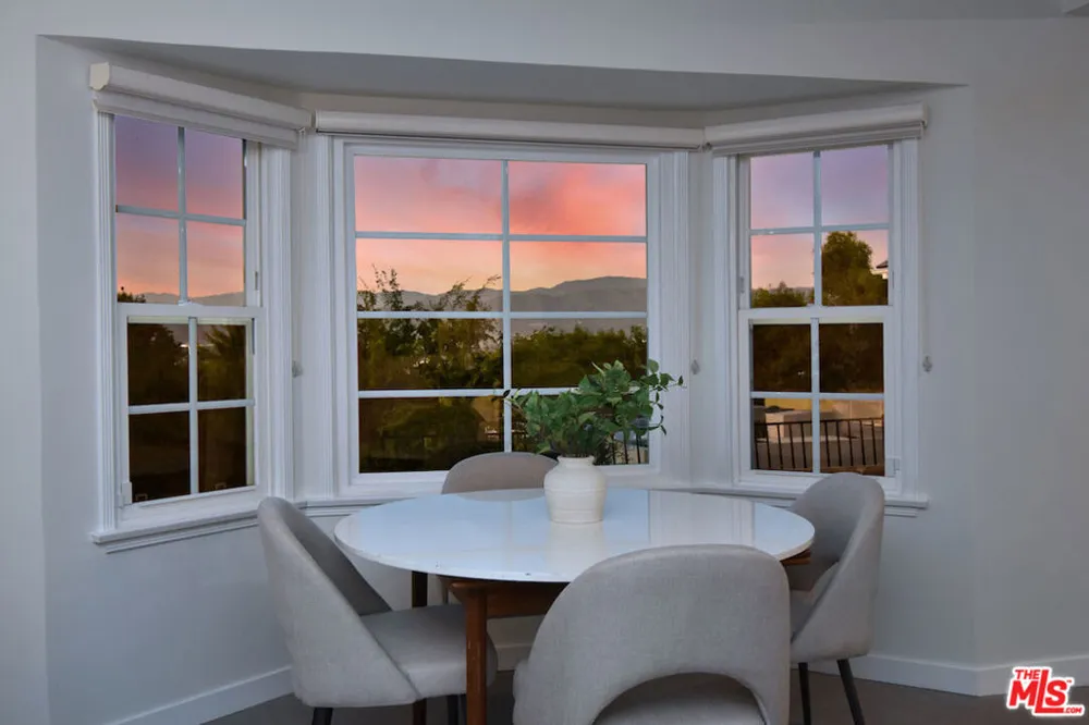 3753 Berry Drive Studio City, CA 91604