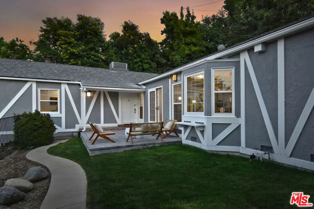 3753 Berry Drive Studio City, CA 91604