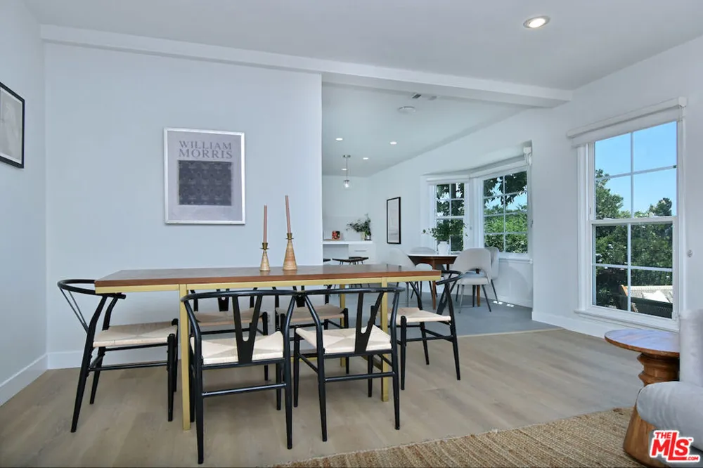 3753 Berry Drive Studio City, CA 91604