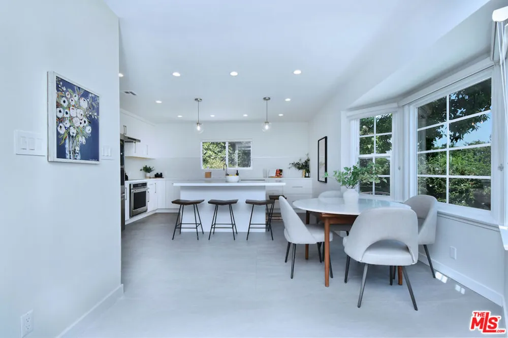 3753 Berry Drive Studio City, CA 91604