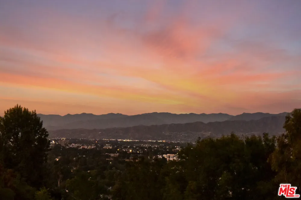 3753 Berry Drive Studio City, CA 91604