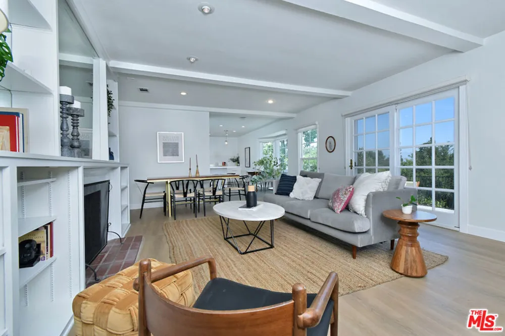 3753 Berry Drive Studio City, CA 91604