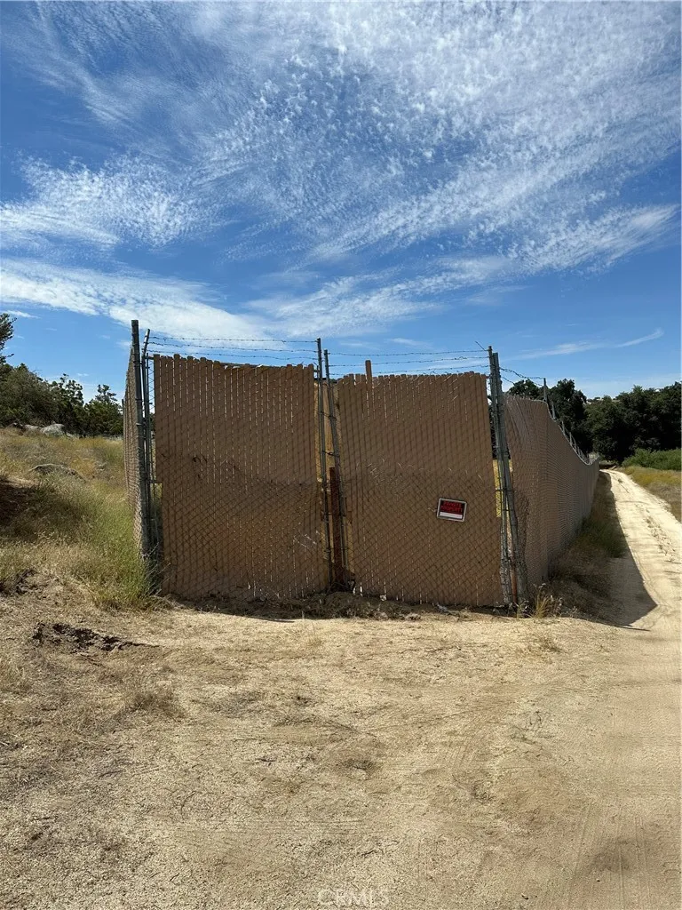 38700 Thomas Road Hemet, CA 92544