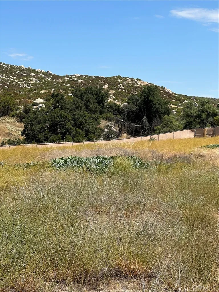 38700 Thomas Road Hemet, CA 92544