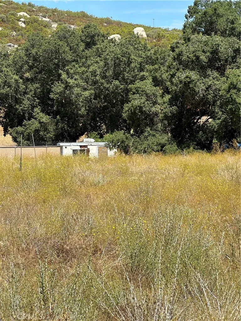 38700 Thomas Road Hemet, CA 92544