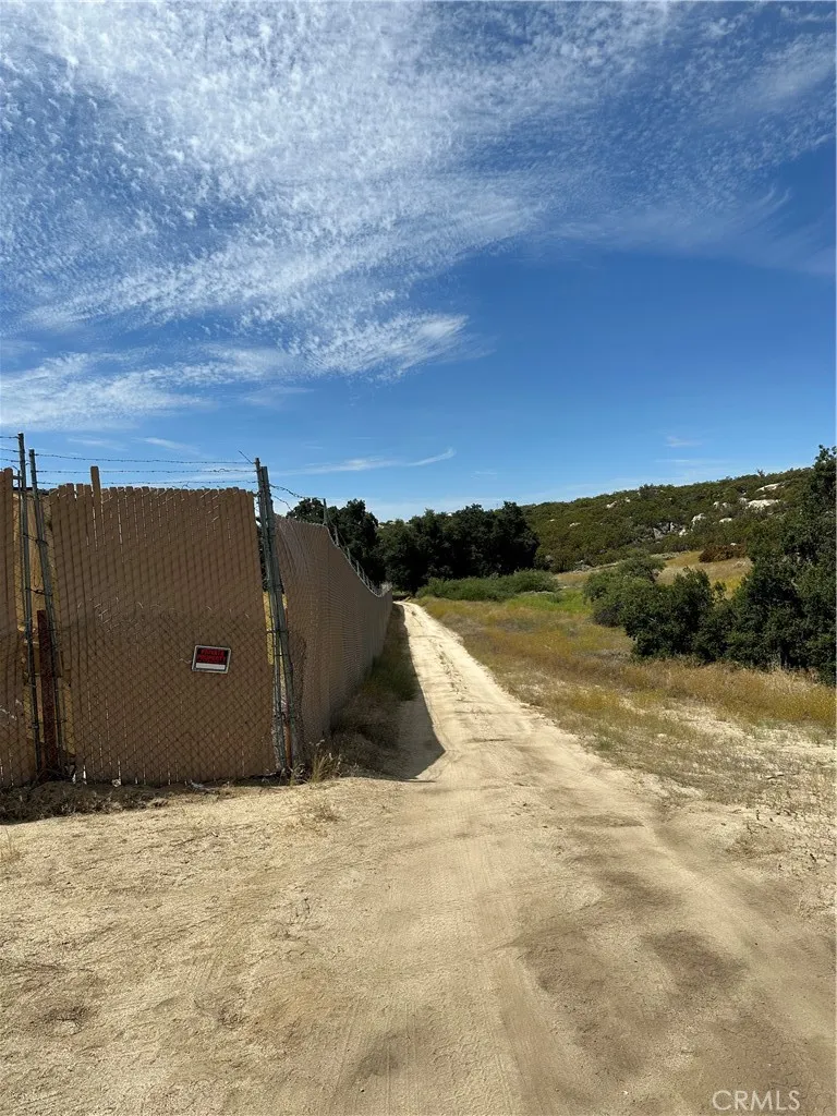 38700 Thomas Road Hemet, CA 92544
