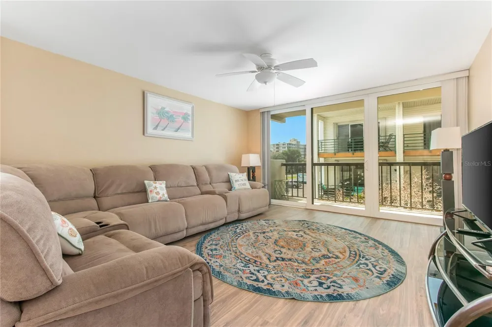 400 ISLAND WAY #212 Clearwater Beach, FL 33767