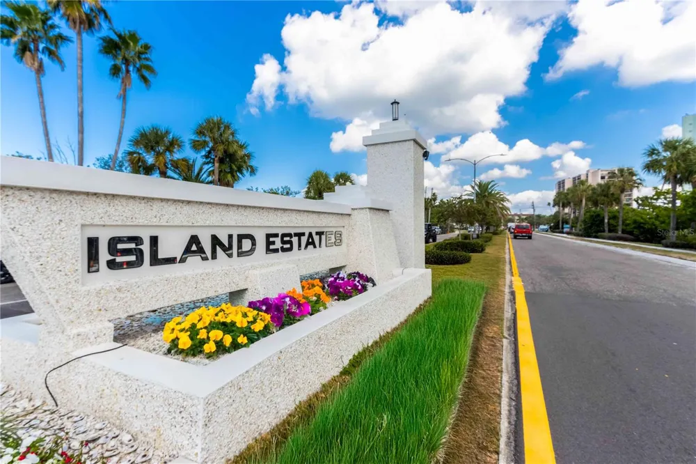 400 ISLAND WAY #212 Clearwater Beach, FL 33767