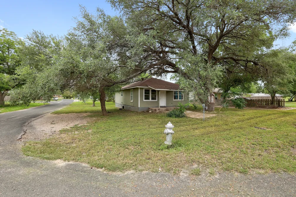 3007 Michoacan Drive Del Valle, TX 78617