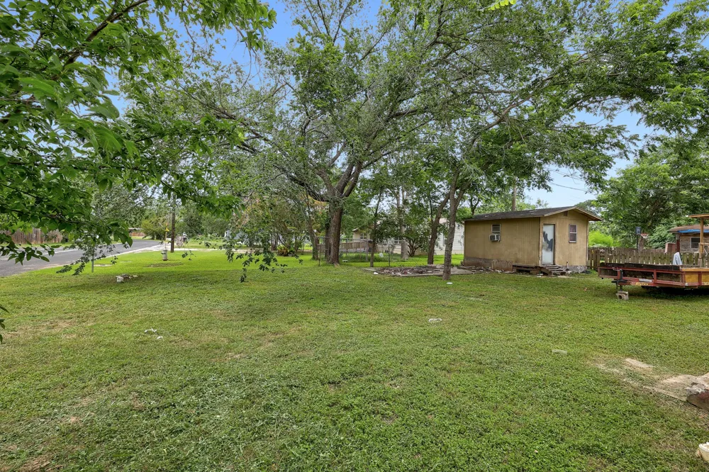 3007 Michoacan Drive Del Valle, TX 78617