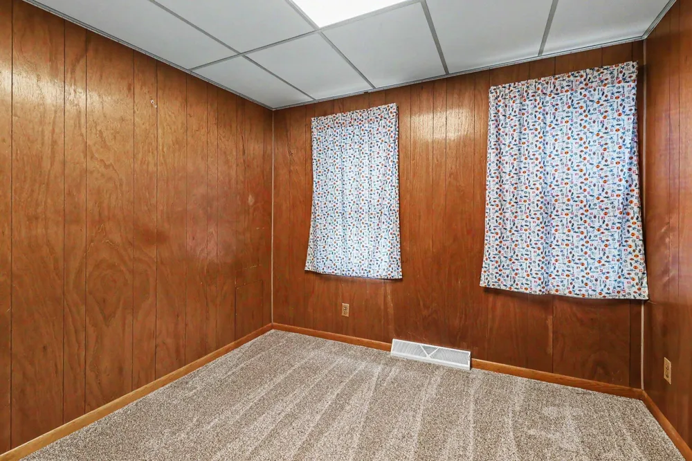 286 3rd Street Manistee, MI 49660