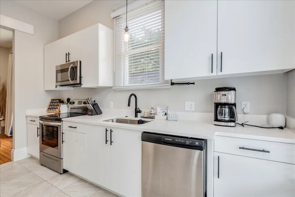 1317 Newning Avenue Austin, TX 78704