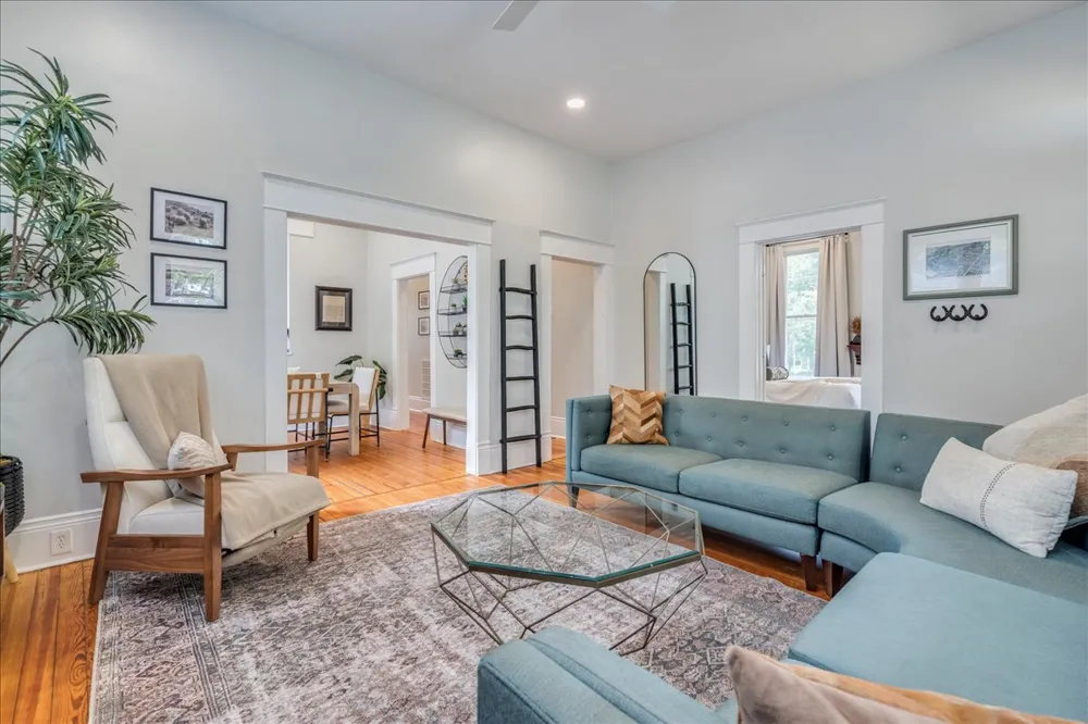 1317 Newning Avenue Austin, TX 78704