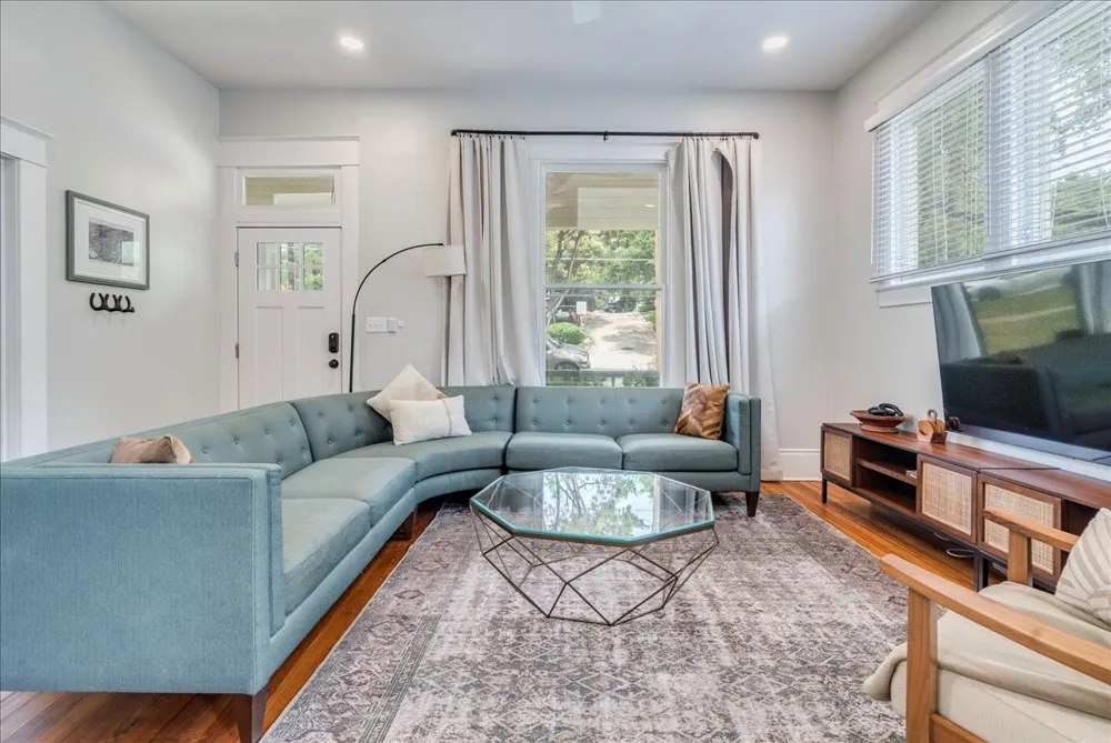 1317 Newning Avenue Austin, TX 78704