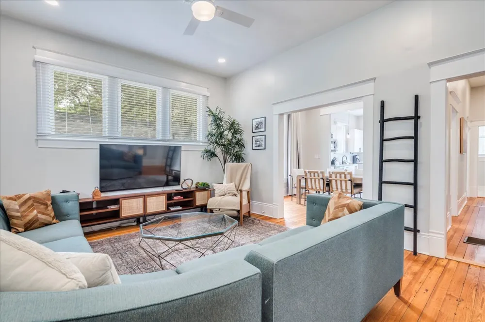 1317 Newning Avenue Austin, TX 78704