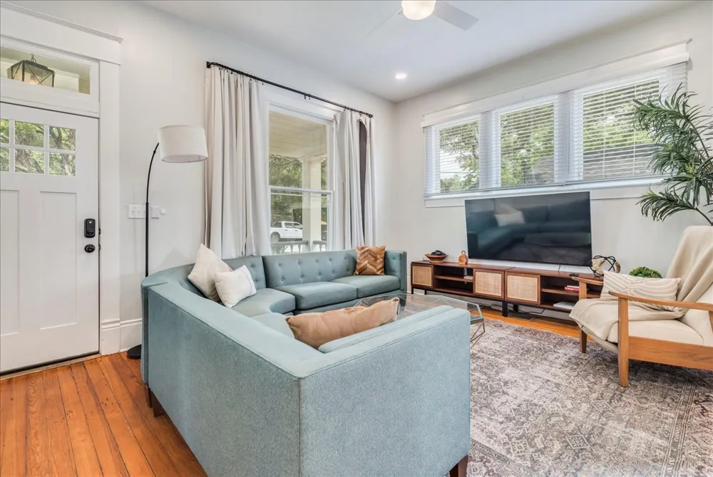 1317 Newning Avenue Austin, TX 78704