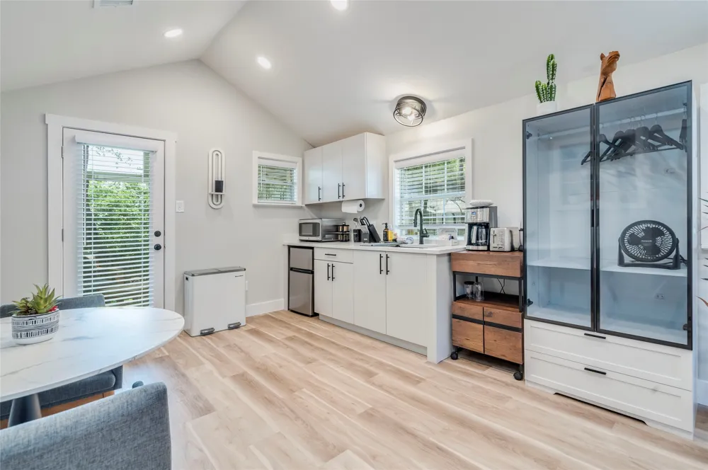 1317 Newning Avenue Austin, TX 78704