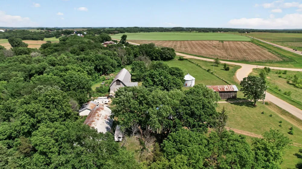 7635 Mississippi Trail Hastings, MN 55033