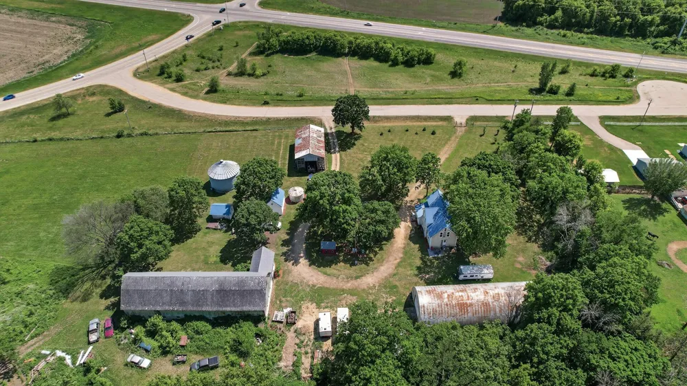 7635 Mississippi Trail Hastings, MN 55033