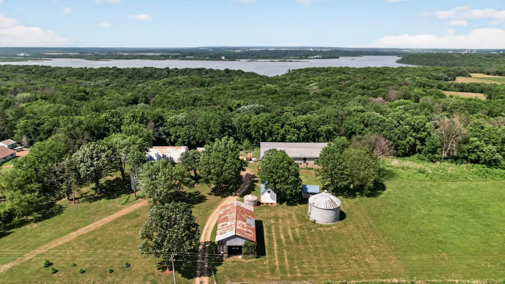 7635 Mississippi Trail Hastings, MN 55033