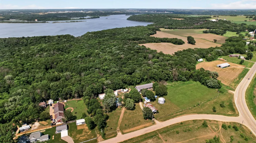 7635 Mississippi Trail Hastings, MN 55033