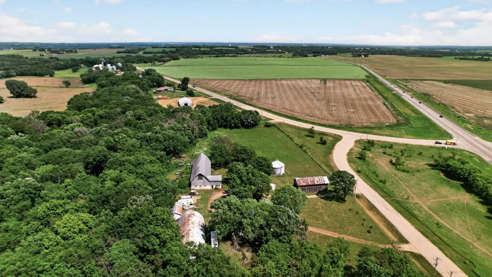 7635 Mississippi Trail Hastings, MN 55033