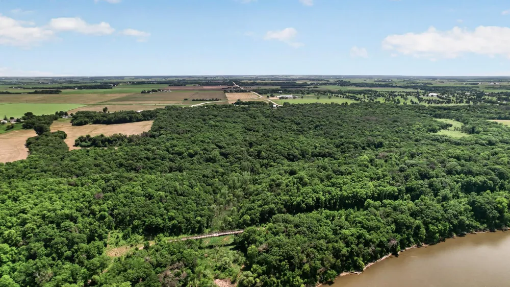 7635 Mississippi Trail Hastings, MN 55033