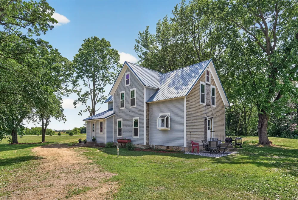 7635 Mississippi Trail Hastings, MN 55033