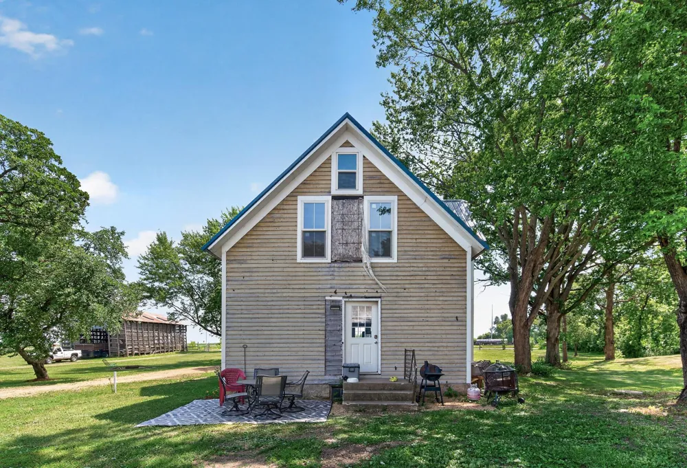 7635 Mississippi Trail Hastings, MN 55033
