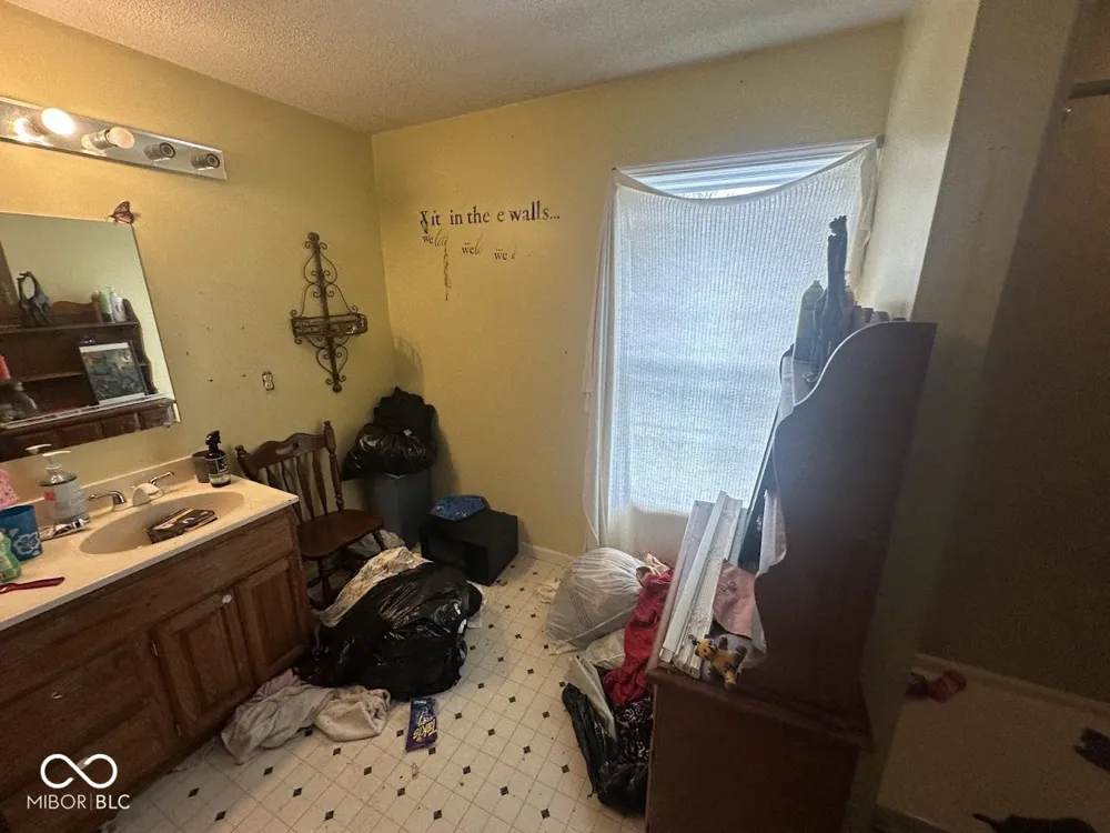 204 E 6th Street Alexandria, IN 46001