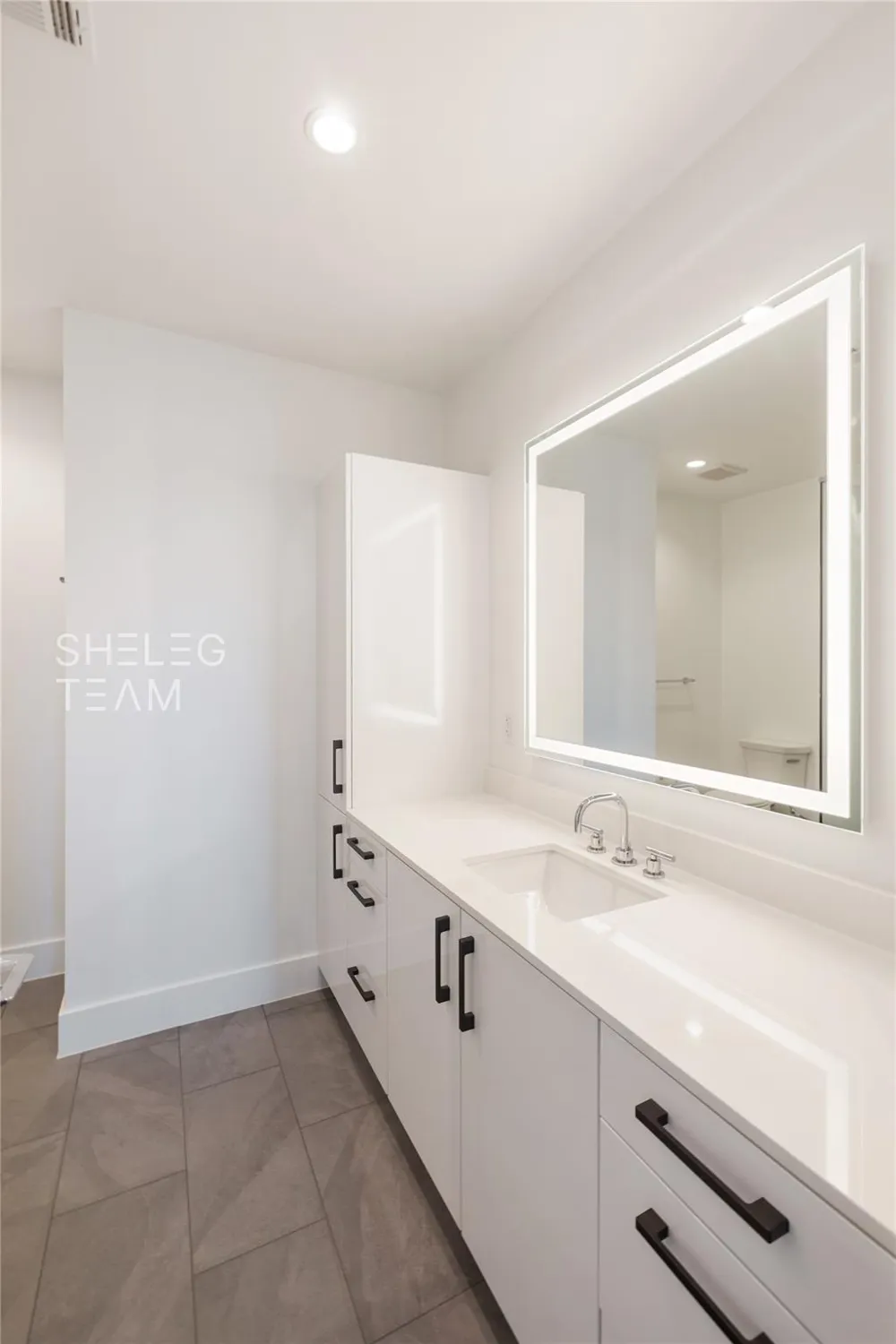 808 Crawford St #4114 Houston, TX 77010
