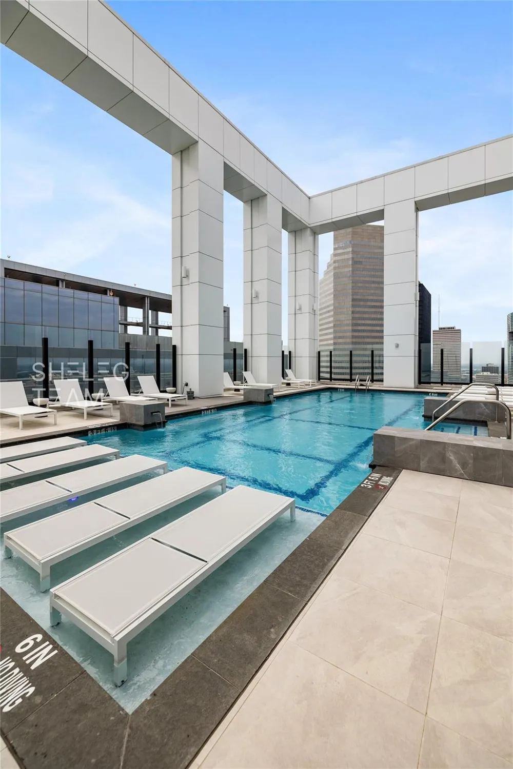 808 Crawford St #4114 Houston, TX 77010