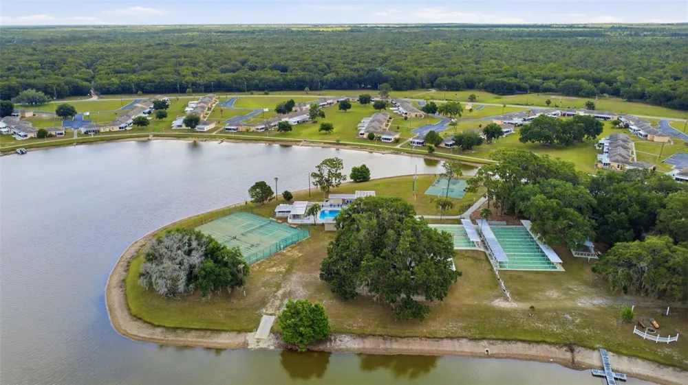 2629 CLUB CIRCLE #2629 Lake Wales, FL 33898