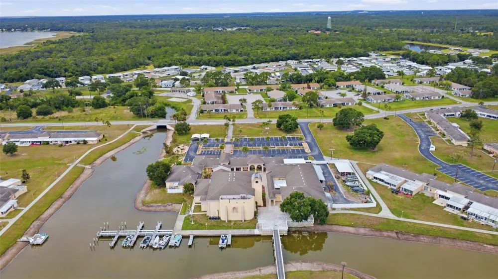 2629 CLUB CIRCLE #2629 Lake Wales, FL 33898