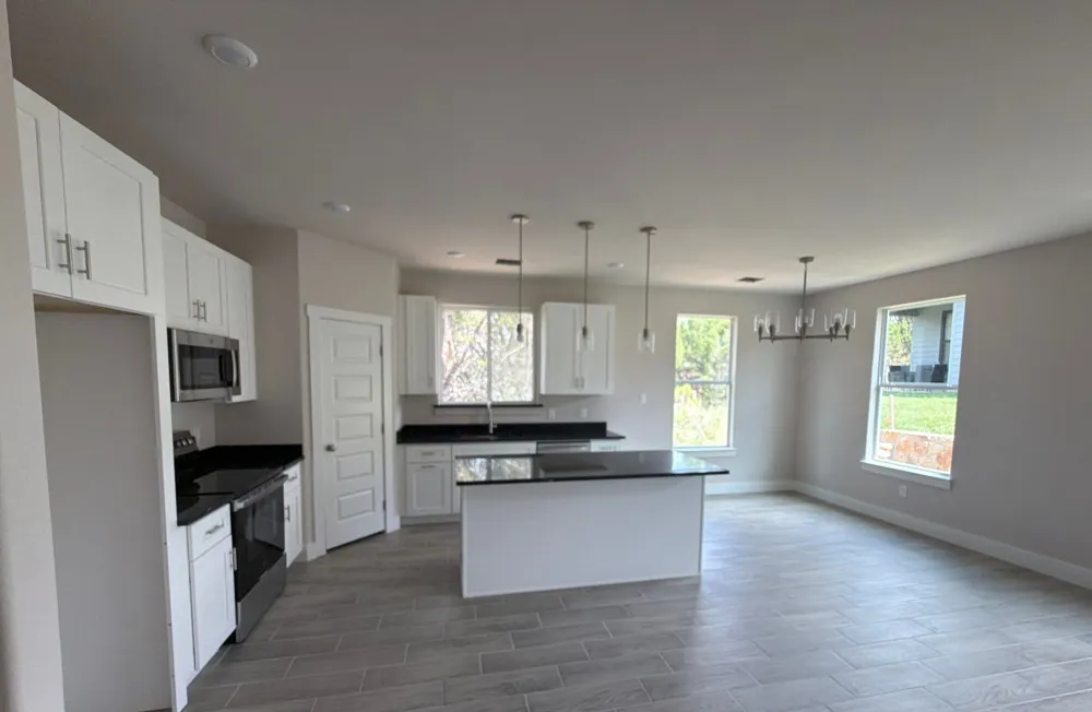 5621 San Jacinto Drive Granbury, TX 76048