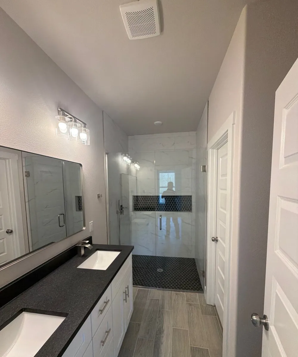 5621 San Jacinto Drive Granbury, TX 76048