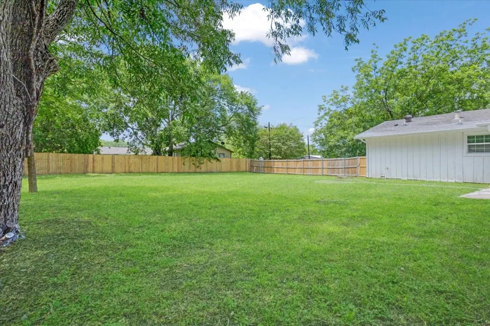 408 Gowdy Street Whitewright, TX 75491
