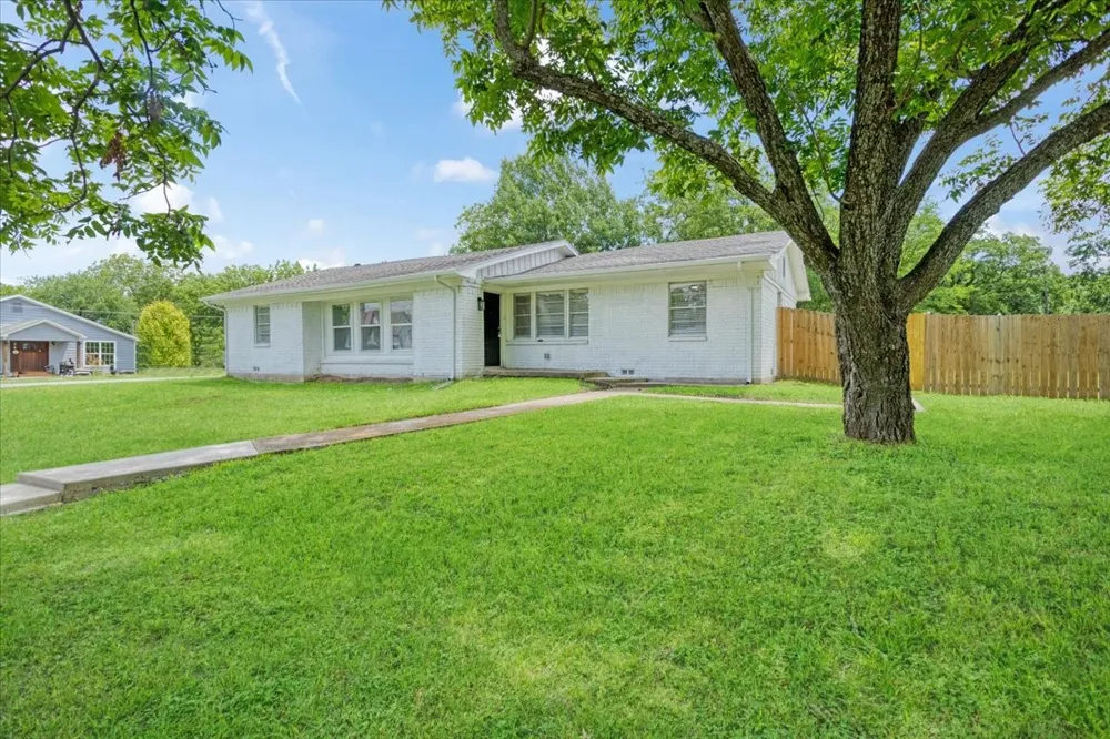 408 Gowdy Street Whitewright, TX 75491