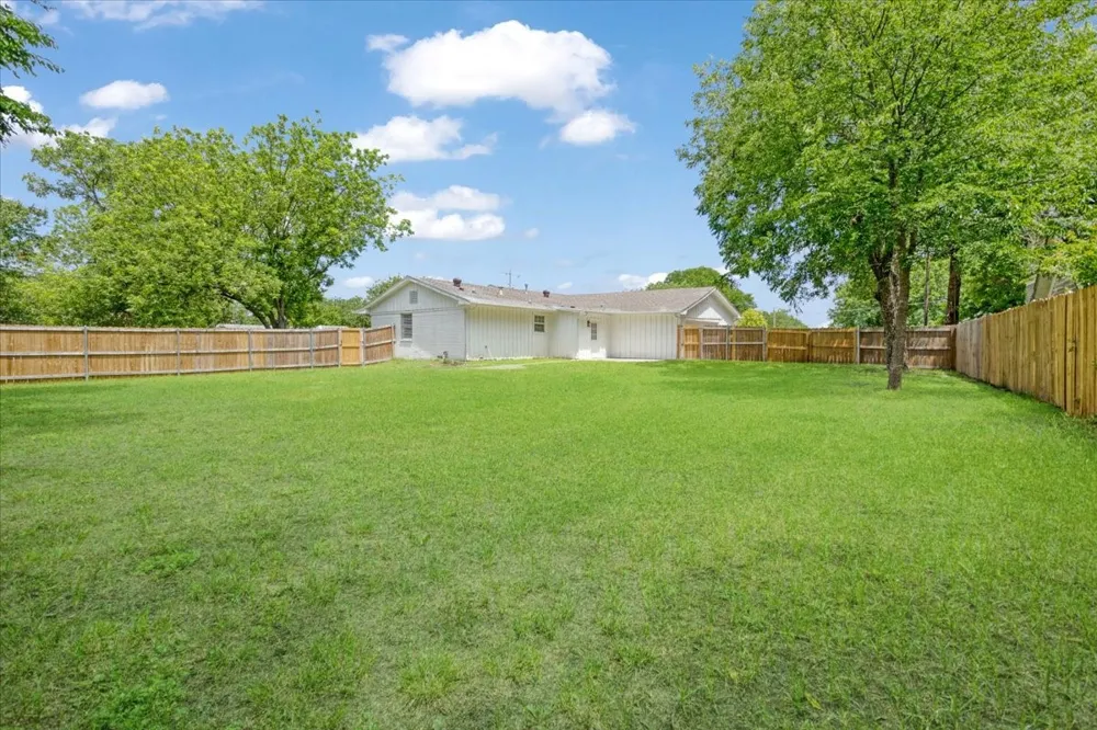 408 Gowdy Street Whitewright, TX 75491