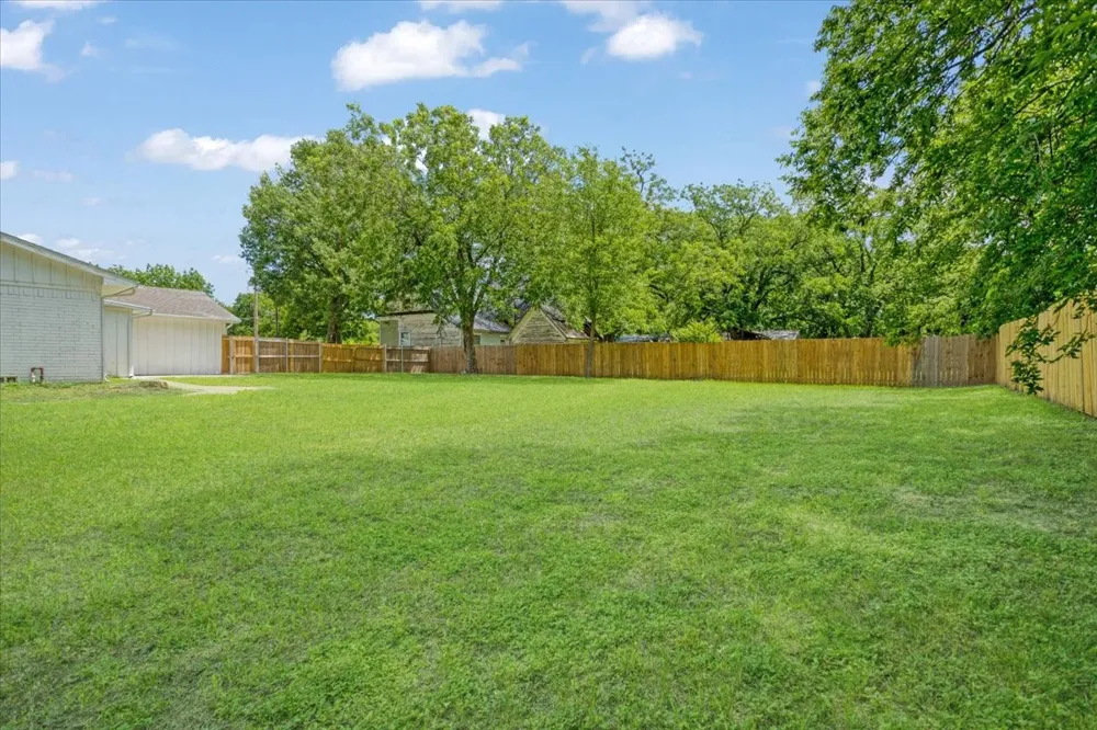 408 Gowdy Street Whitewright, TX 75491