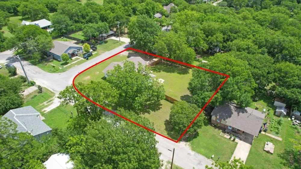 408 Gowdy Street Whitewright, TX 75491