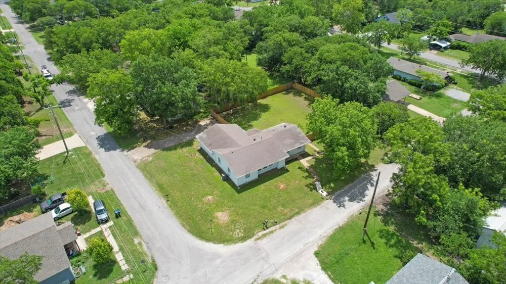 408 Gowdy Street Whitewright, TX 75491