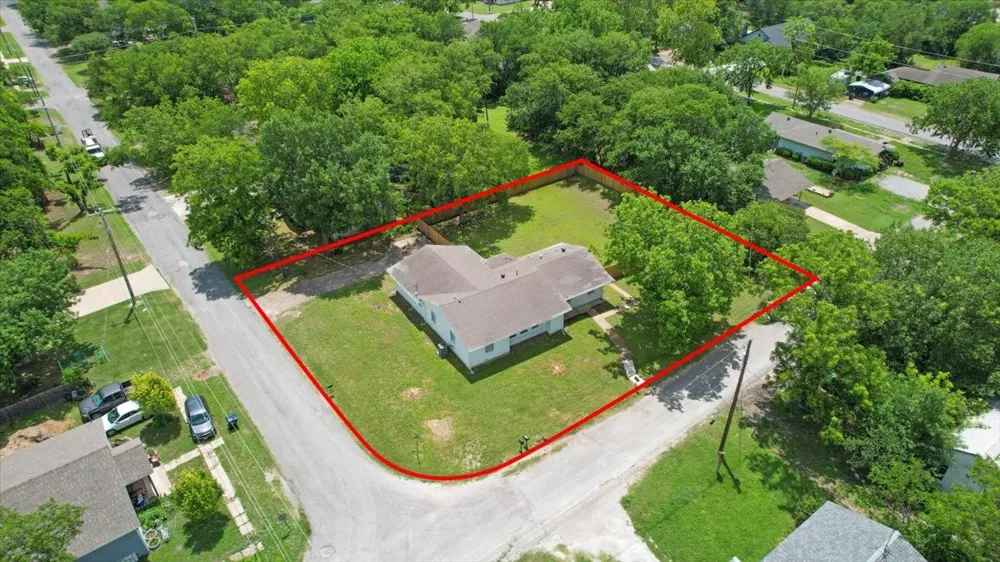 408 Gowdy Street Whitewright, TX 75491