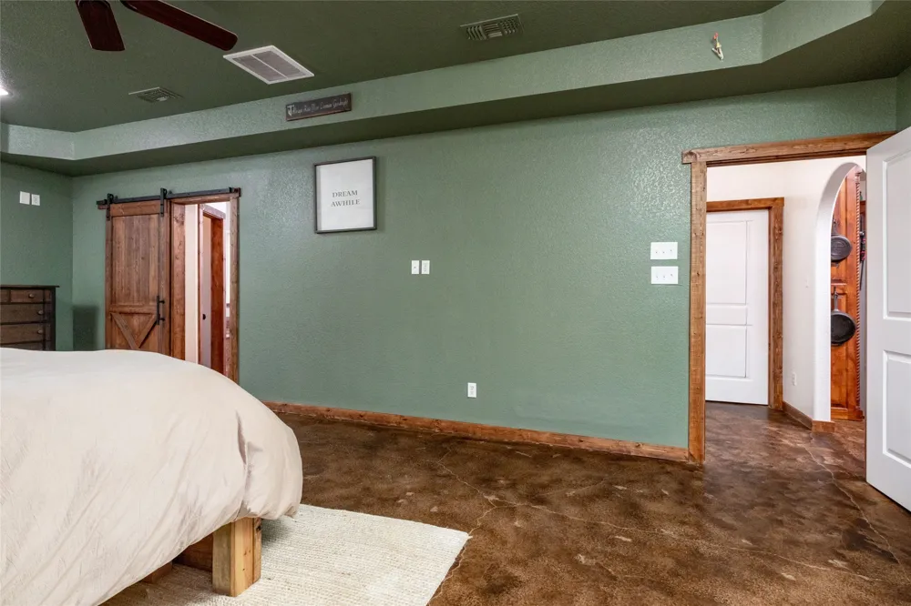 891 County Road 3592 Paradise, TX 76073