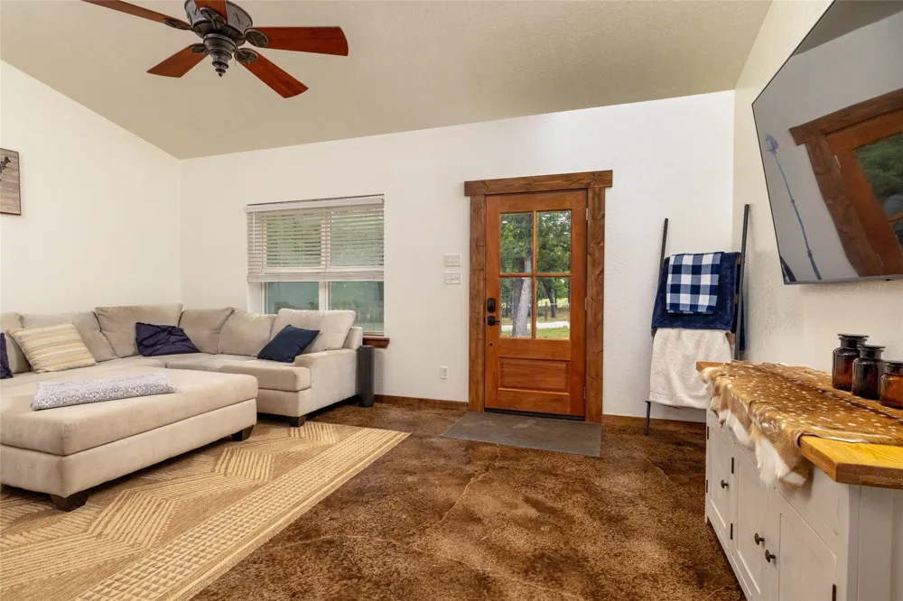 891 County Road 3592 Paradise, TX 76073
