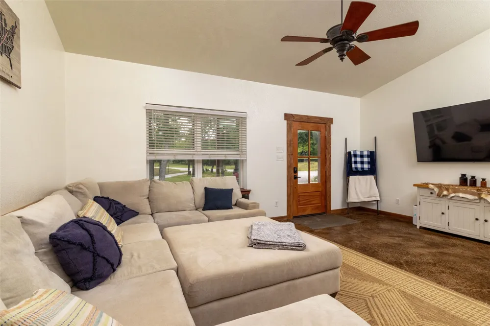 891 County Road 3592 Paradise, TX 76073