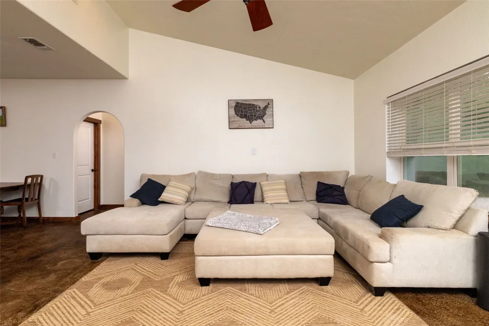 891 County Road 3592 Paradise, TX 76073